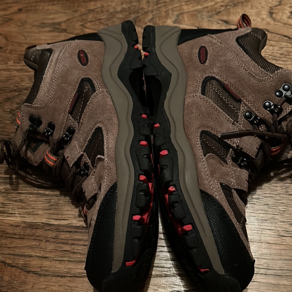 Red Head Boots - image 3